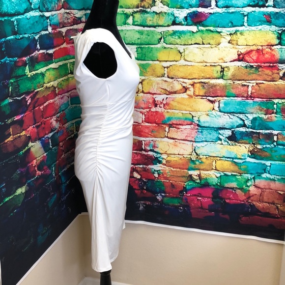 MODA INTERNATIONAL. Little White Dress 0139 - Picture 3 of 8